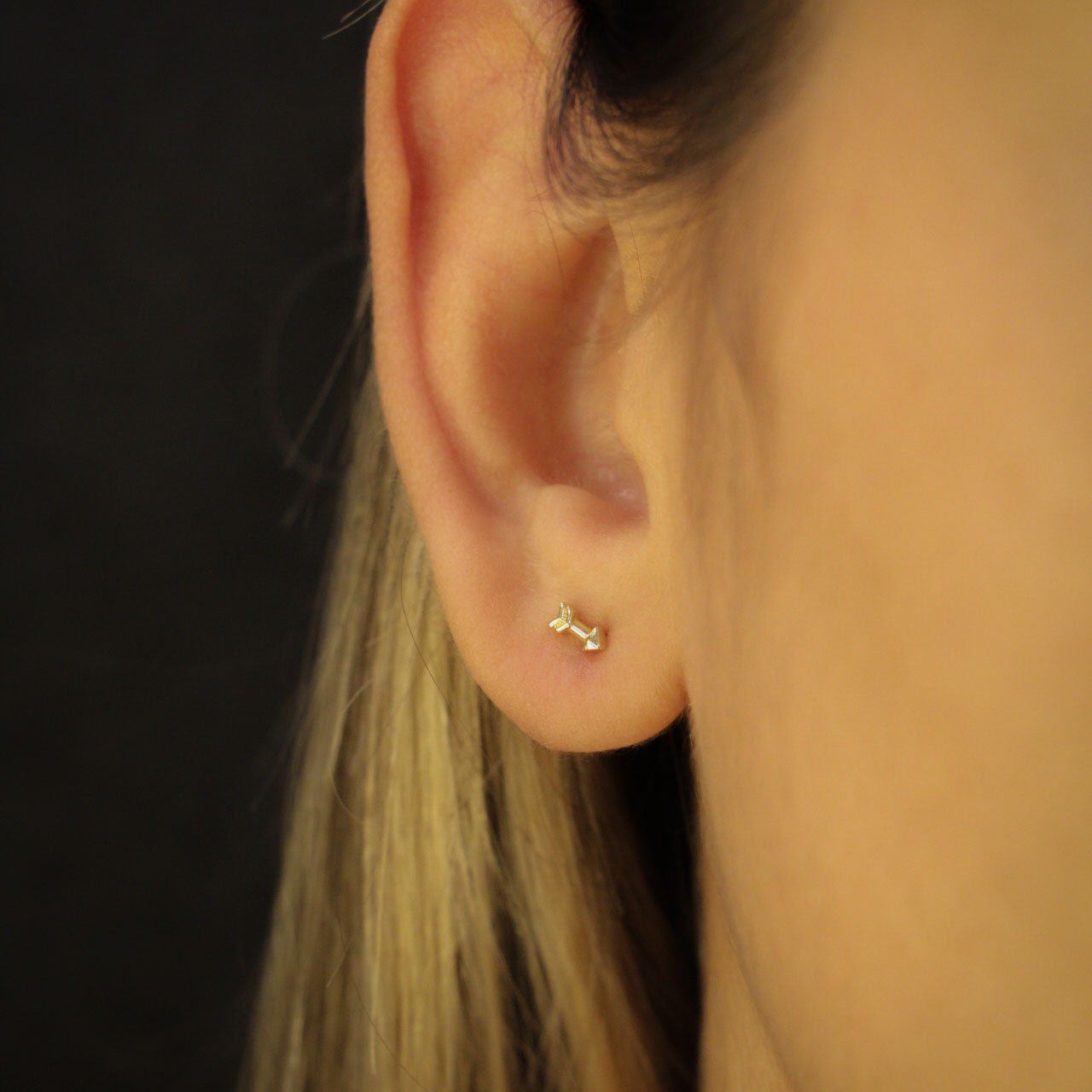 Aretes Arrow