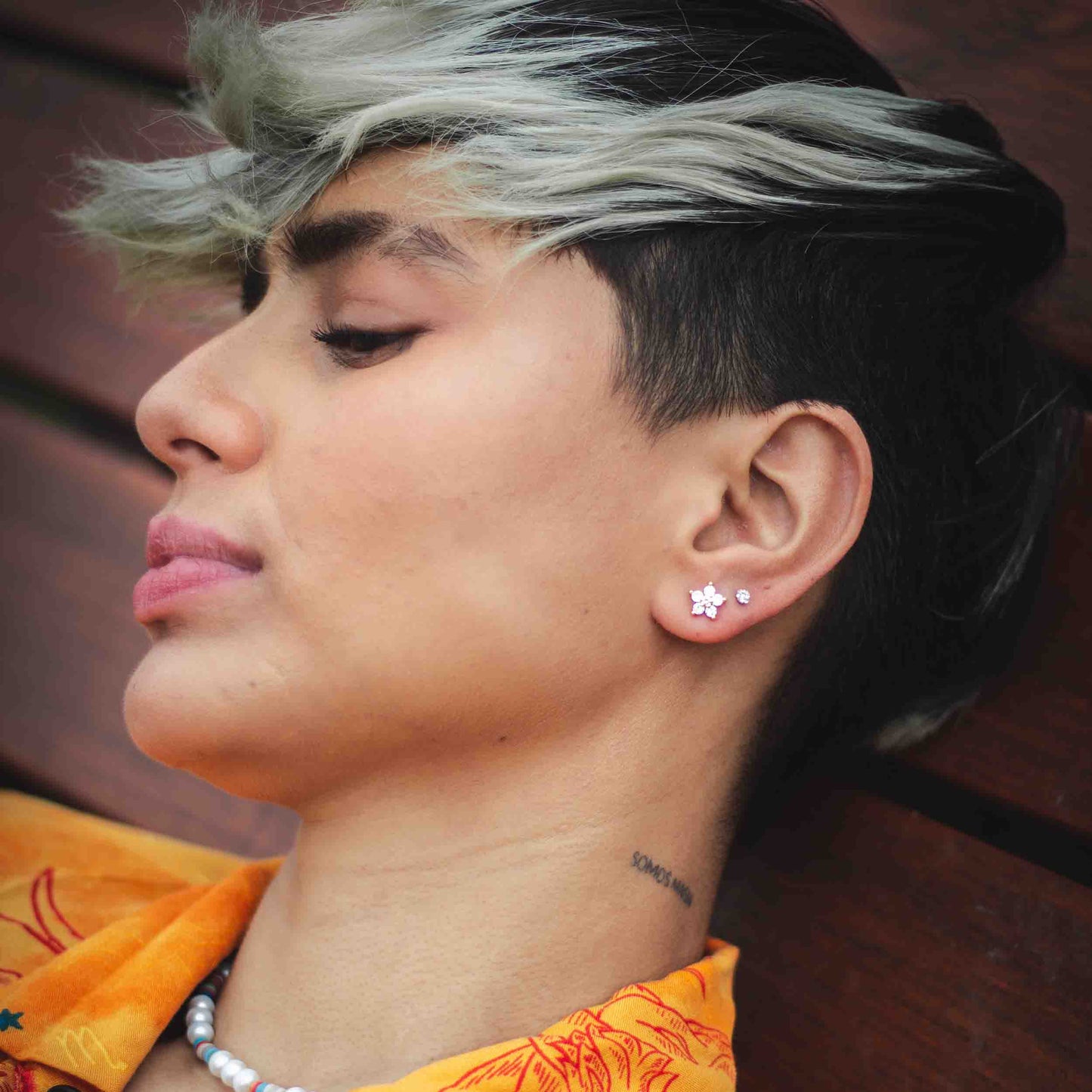 Aretes Flor 5 circonias