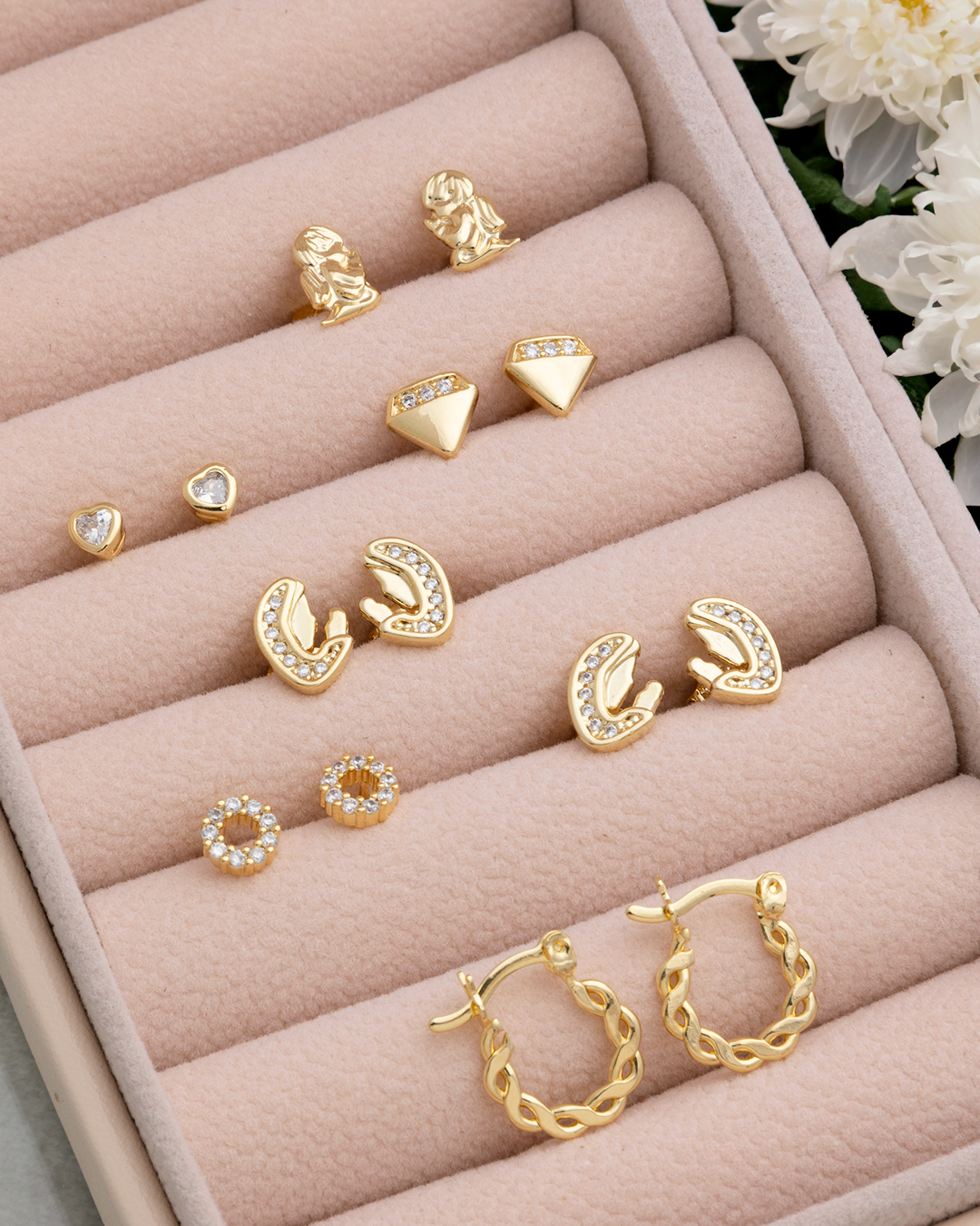 Aretes Virgen María