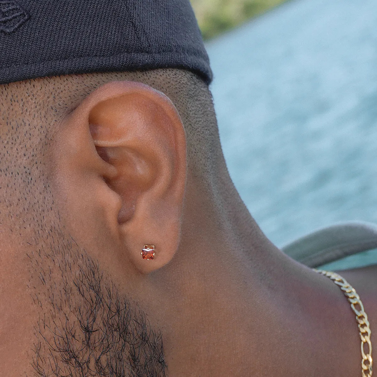 Aretes Topo Circon Cuadrado ROJO