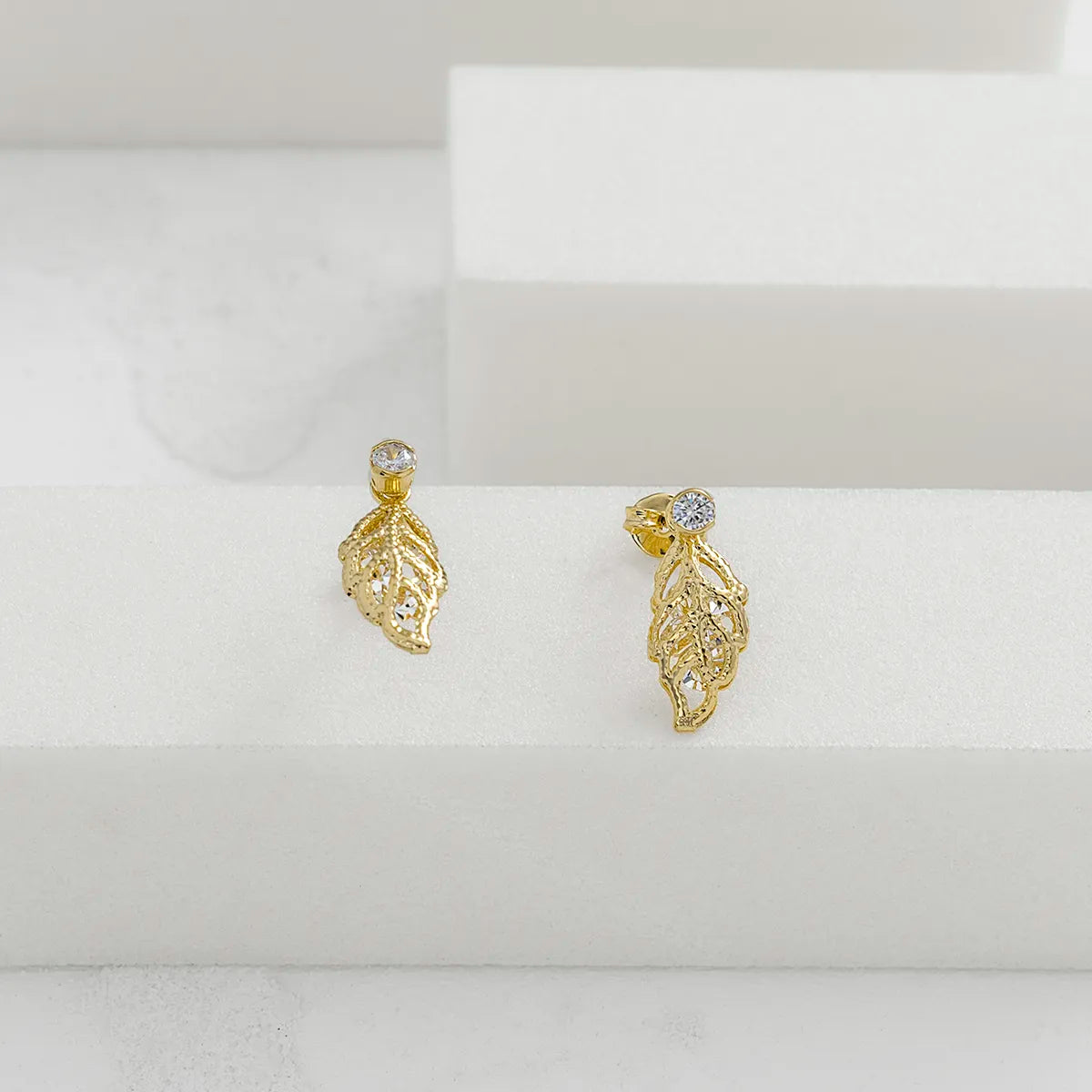 Aretes Hoja Circonias 1.7 Cms